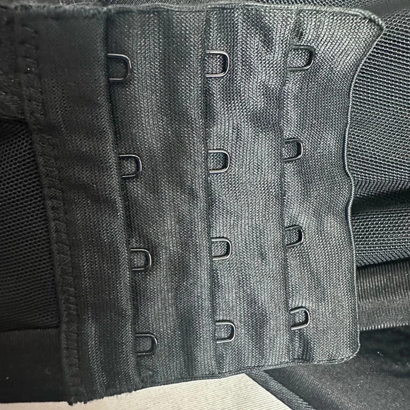 Cacique black bra size 44DD (E) - Picture 7 of 9